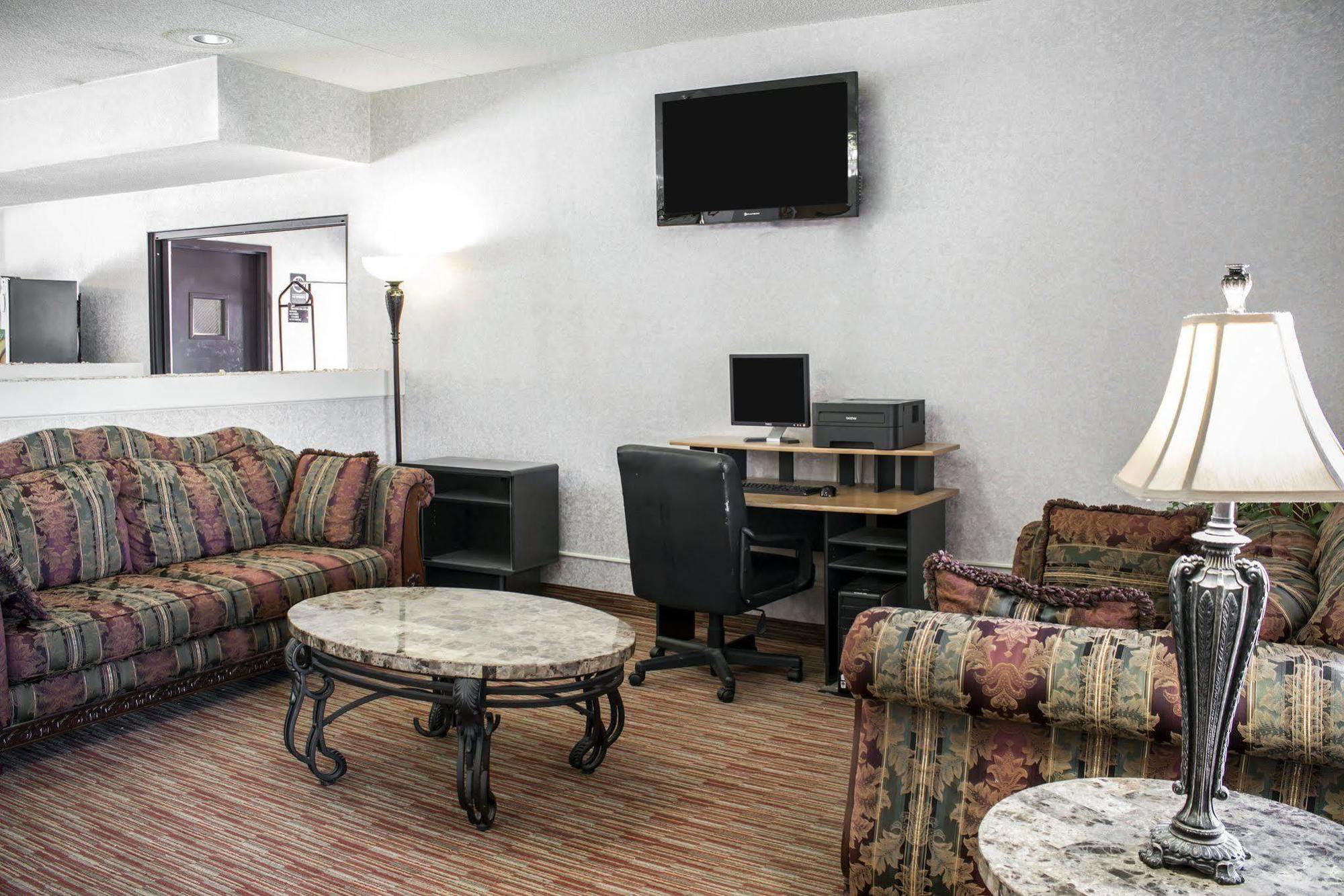 Clarion Pointe Archdale Exterior foto